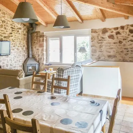 Two-bedroom Holiday In *